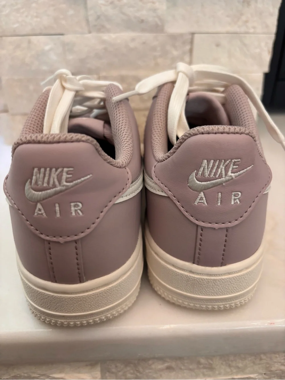 Nike Low Top Sneakers in Mauve with White Swoosh